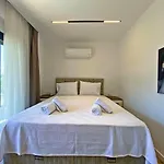 Nokta Life B Villa, Oezel Havuzlu, וילה פאטהיה