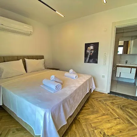 Nokta Life B Villa, Oezel Havuzlu, וילה